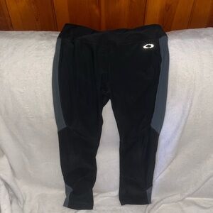 Oakley and Gray Athletic Capris